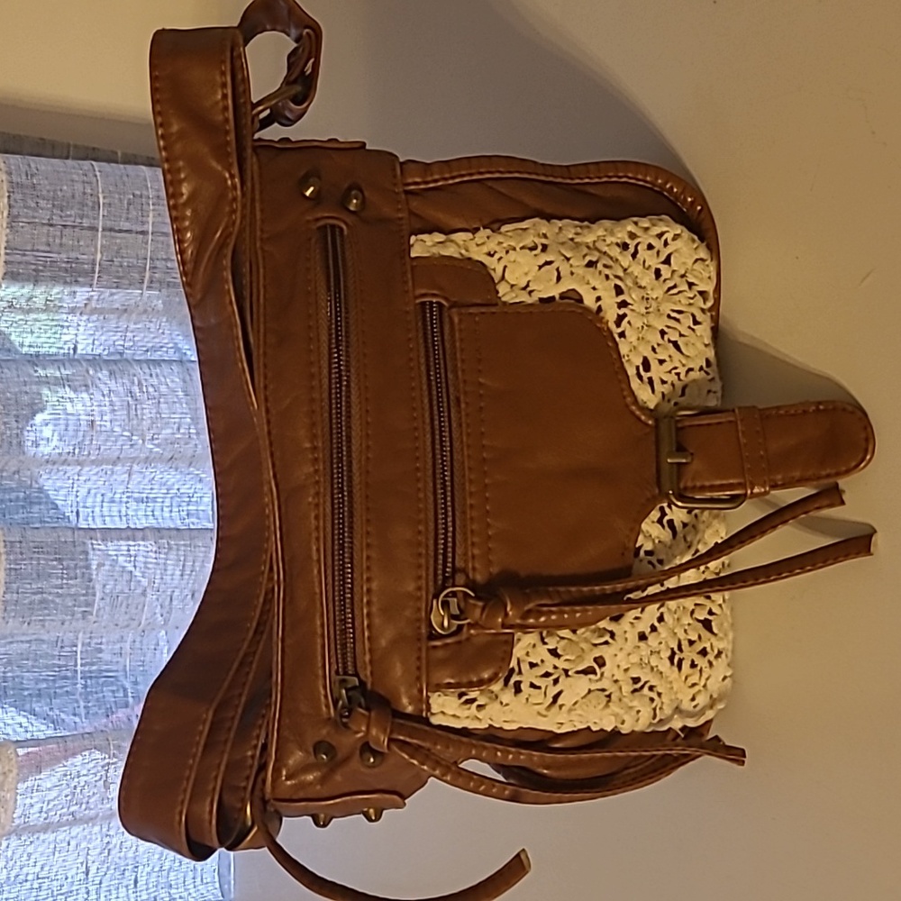 7Lx 9w  brown crossbody purse
